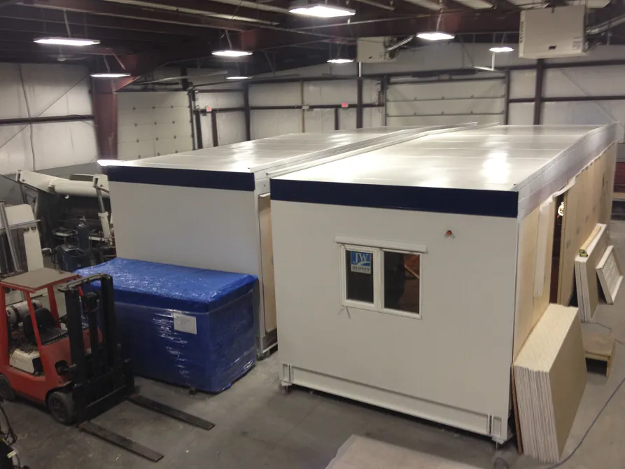 Modular steel building assembled on an industrial site